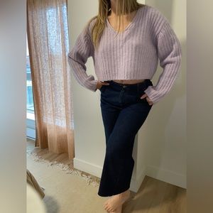 Cropped lilac sweater